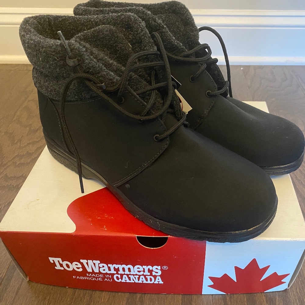 Black Canadian Toe WARMER BOOTS